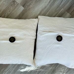 Pottery Barn Cream Accent Pillows with Button  set of 2 With pillow inserts